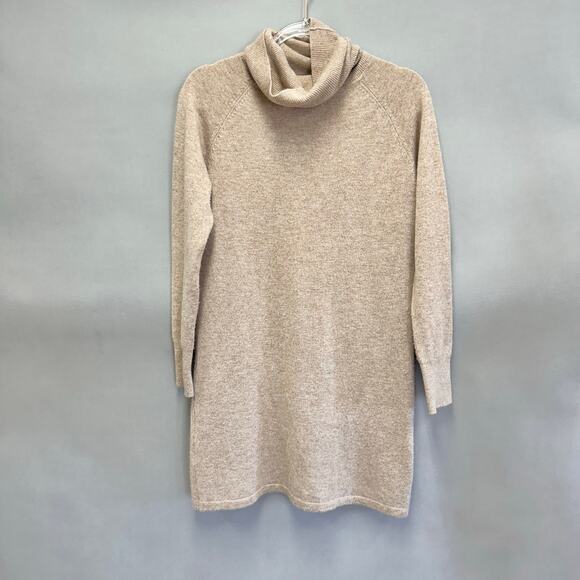 Quince Mongolian Cashmere Turtleneck Sweater Dress in Oatmeal Size Medium - Picture 4 of 15